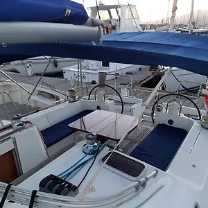 Erima Botel
