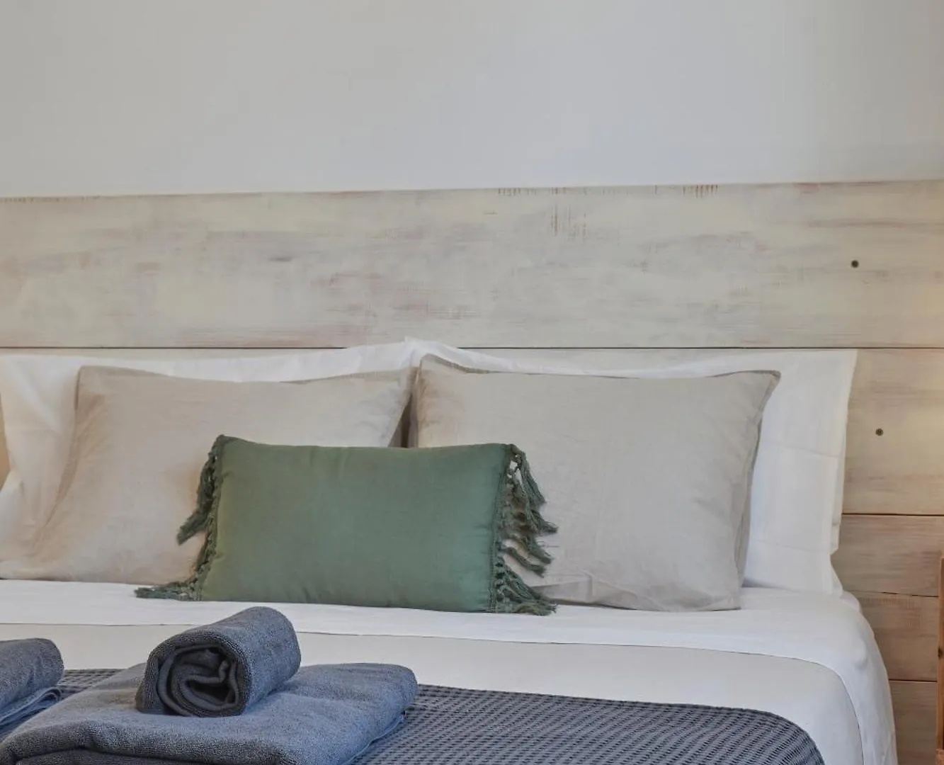 Calero Surfin - Shared Pool, 10 Minutes Walking To Harbour Apartment Puerto Calero