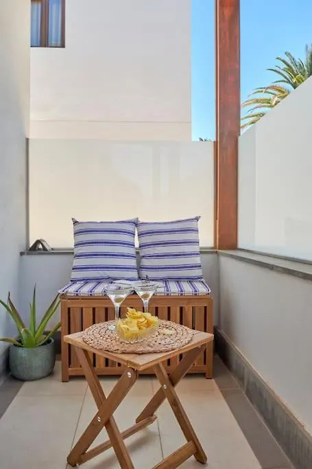 Calero Surfin - Shared Pool, 10 Minutes Walking To Harbour Apartment Puerto Calero 0*,  Spain