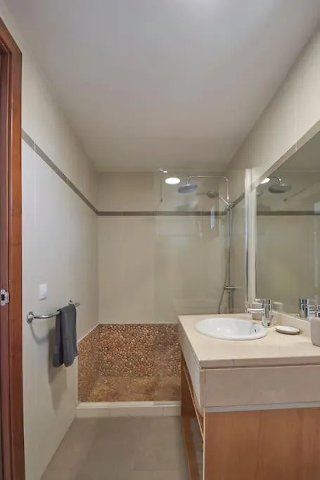 Calero Surfin - Shared Pool, 10 Minutes Walking To Harbour Apartment Puerto Calero