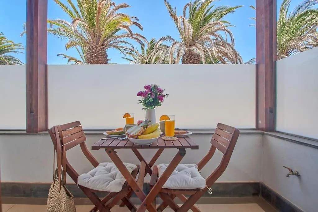 Calero Surfin - Shared Pool, 10 Minutes Walking To Harbour Apartment Puerto Calero