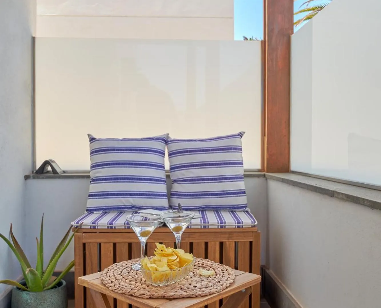 Calero Surfin - Shared Pool, 10 Minutes Walking To Harbour Apartment Puerto Calero