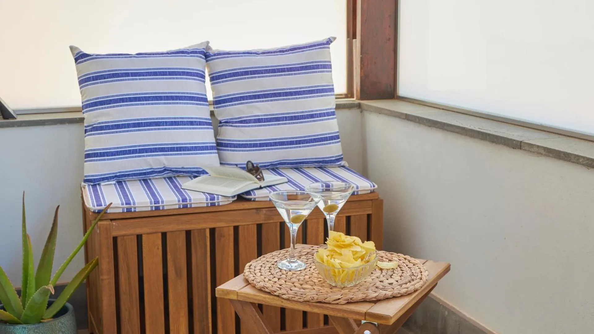 Calero Surfin - Shared Pool, 10 Minutes Walking To Harbour Apartment Puerto Calero