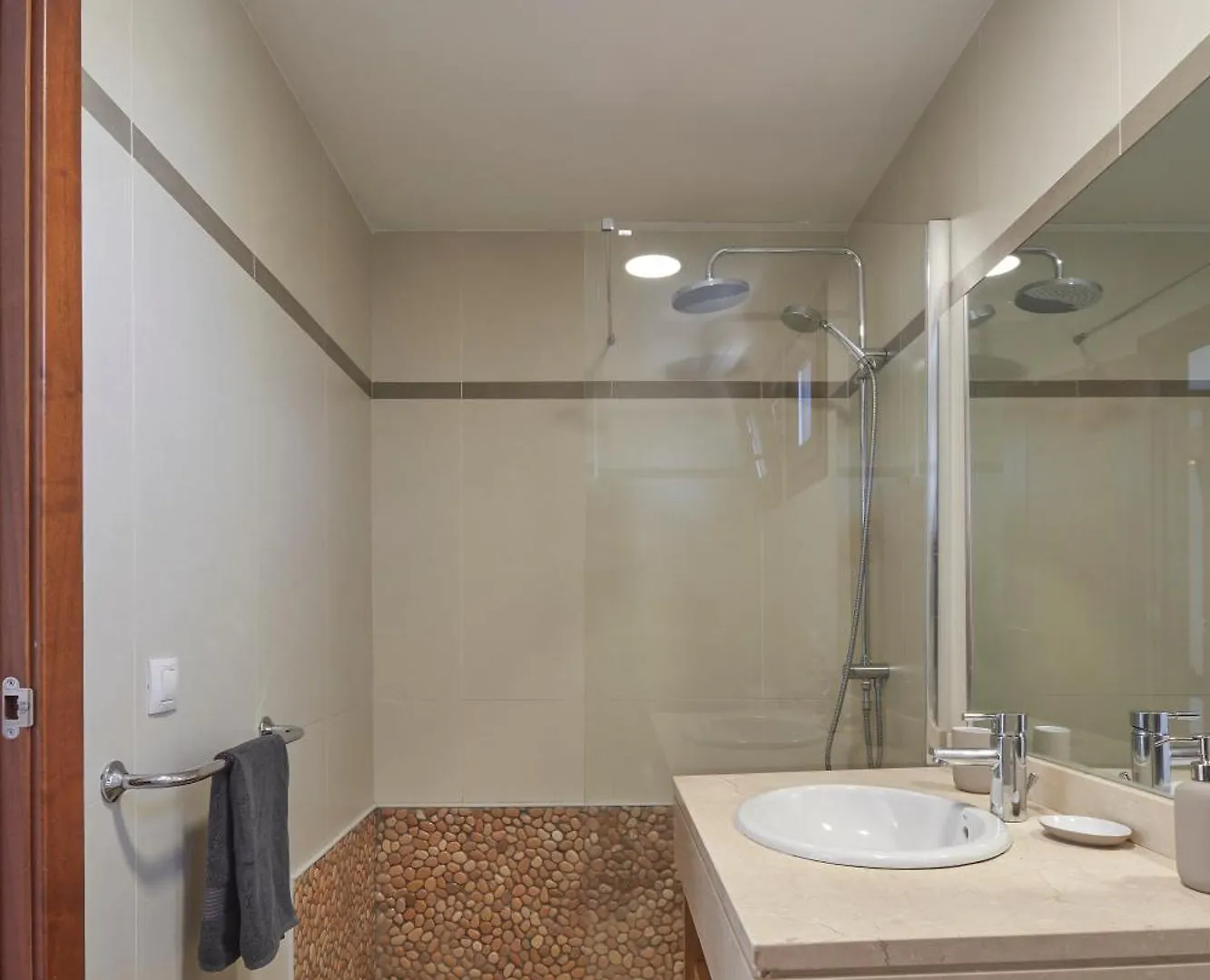 Calero Surfin - Shared Pool, 10 Minutes Walking To Harbour Apartment Puerto Calero