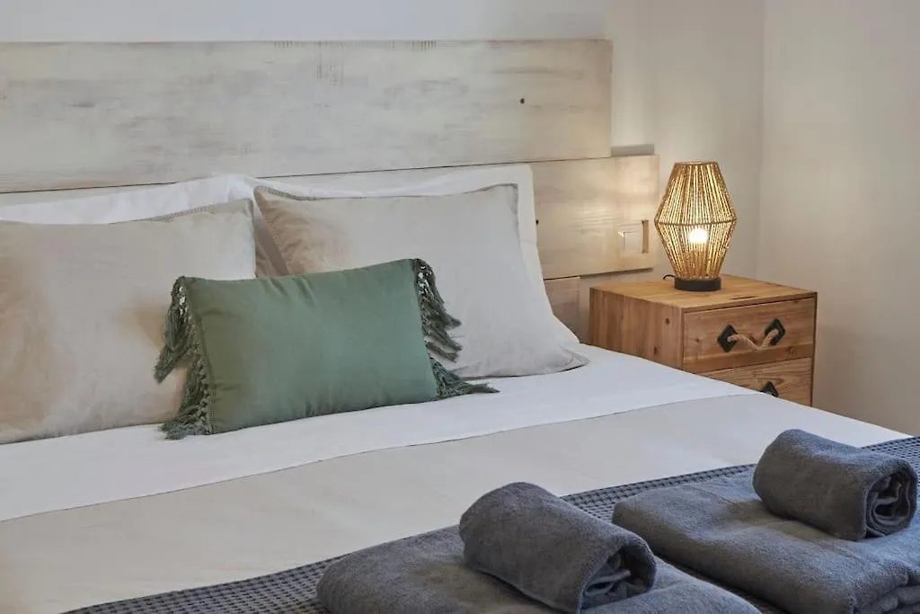 Calero Surfin - Shared Pool, 10 Minutes Walking To Harbour Apartment Puerto Calero 0*,