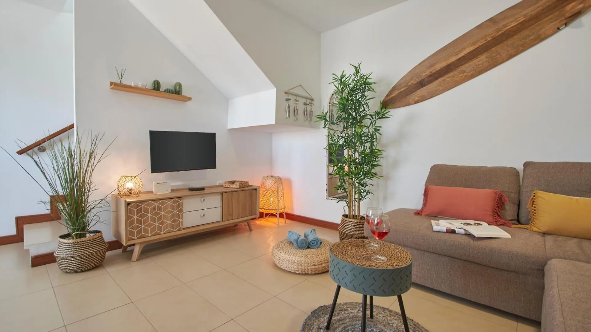 Calero Surfin - Shared Pool, 10 Minutes Walking To Harbour Apartment Puerto Calero Spain